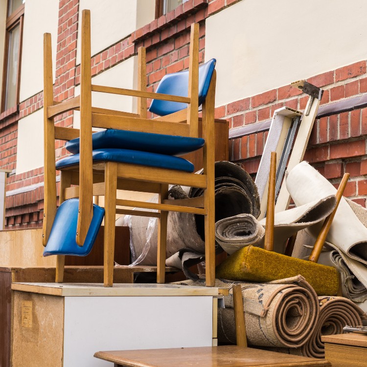 Junk removal services in Carrollton, TX